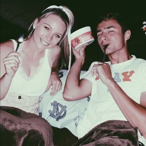 Meet your Posher, Macey